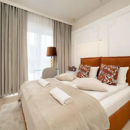 Elegant Apartment With Parking On Kepa Mieszczanska Wroclaw By Renters Prestige Exterior foto