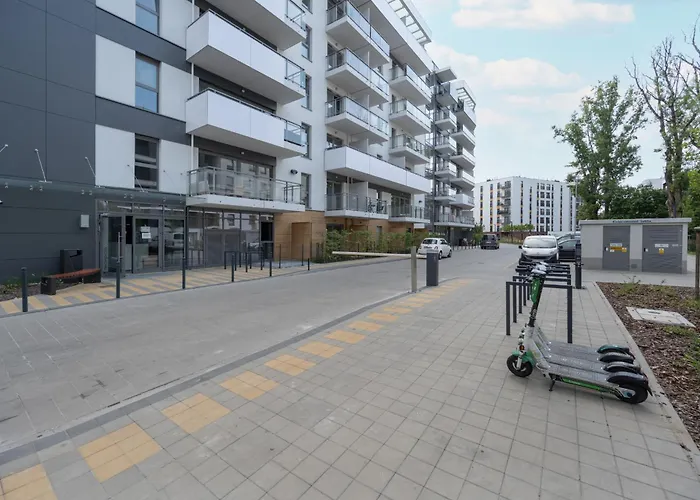 Elegant Apartment With Parking On Kepa Mieszczanska Wroclaw By Renters Prestige
