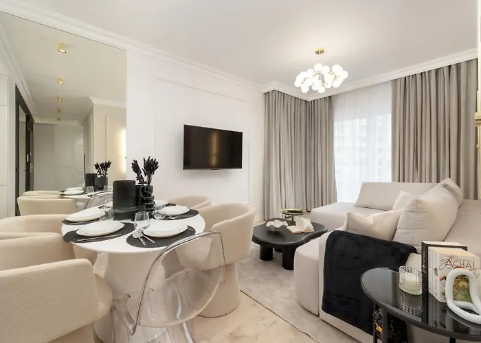 Elegant Apartment With Parking On Kepa Mieszczanska Wroclaw By Renters Prestige