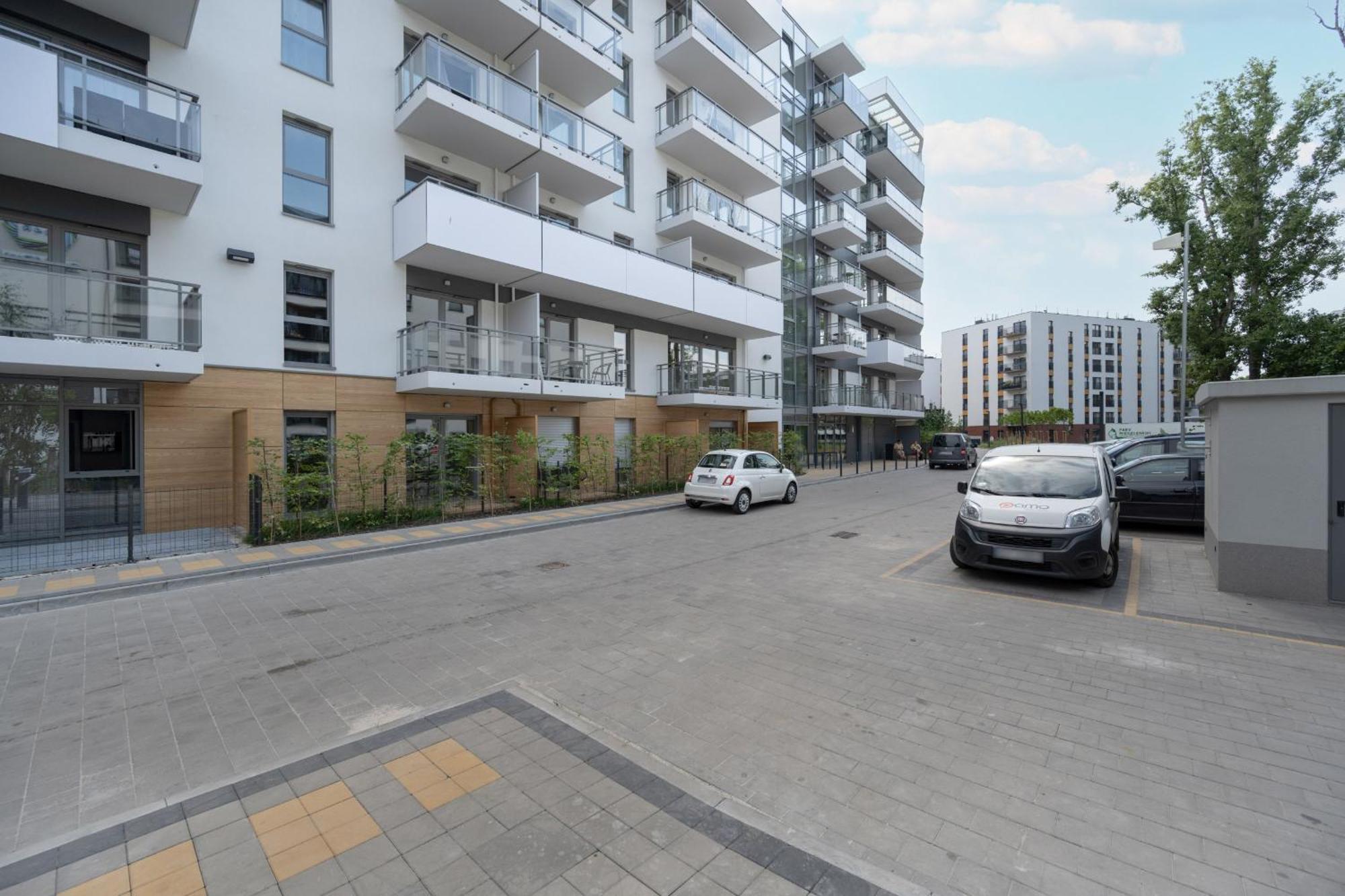 Elegant With Parking On Kepa Mieszczanska By Renters Prestige Apartment *