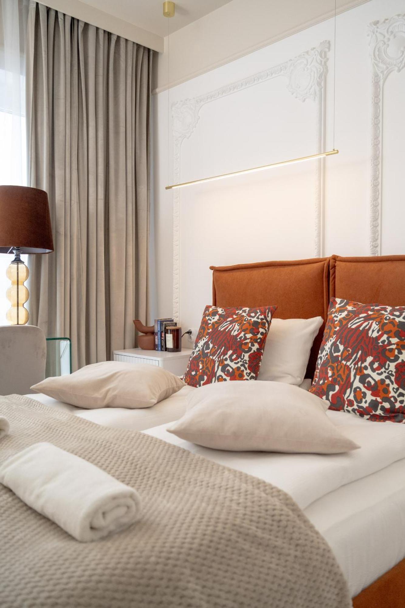 Elegant With Parking On Kepa Mieszczanska By Renters Prestige Wroclaw