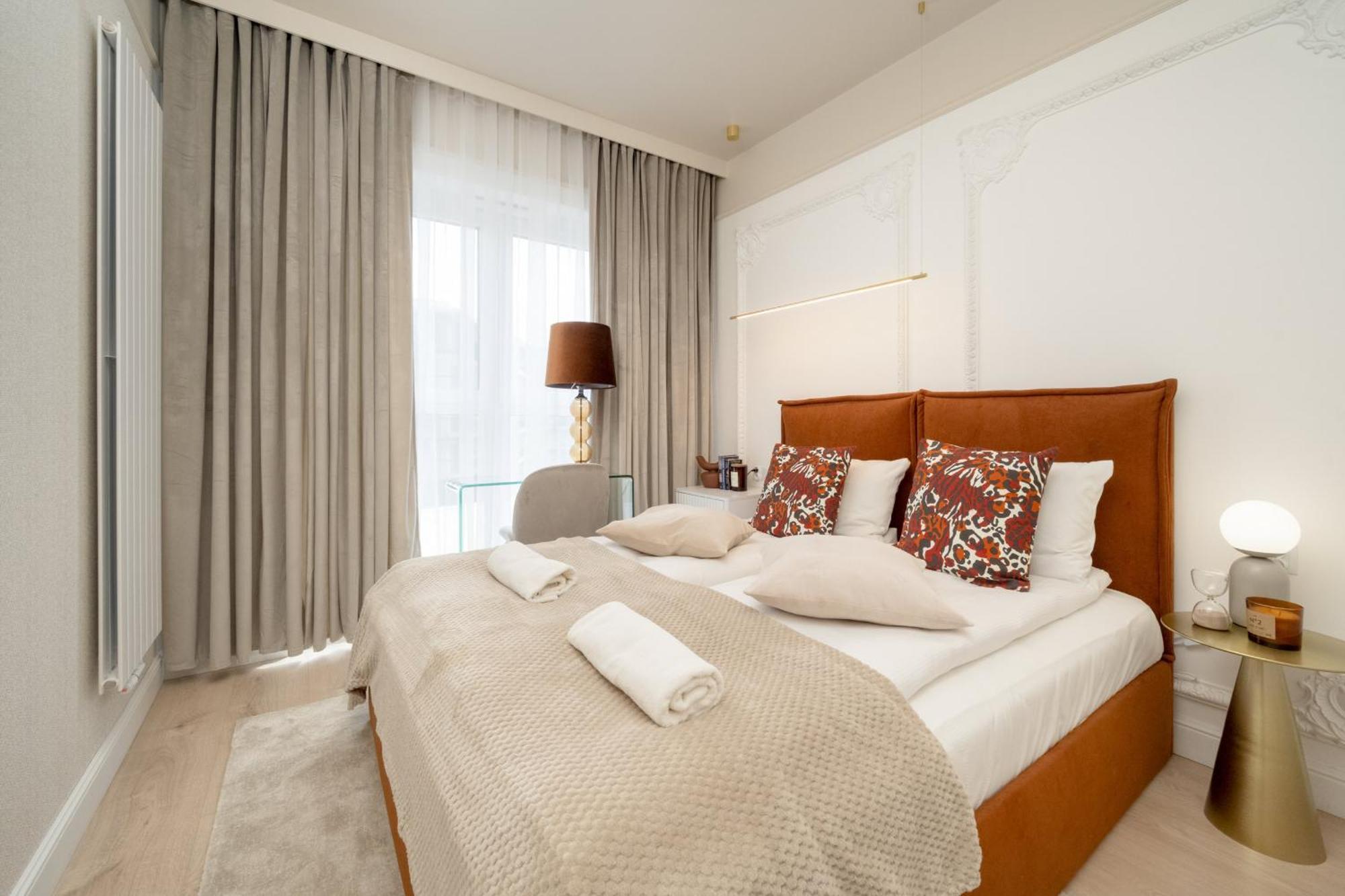 Elegant With Parking On Kepa Mieszczanska By Renters Prestige Apartment *